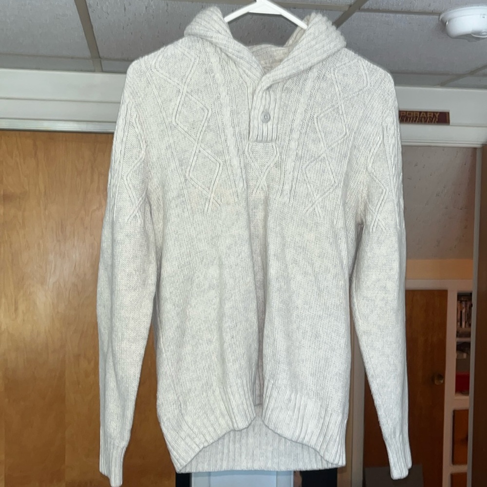 Men’s Large American Eagle White/Grey Cable-knit Sweater